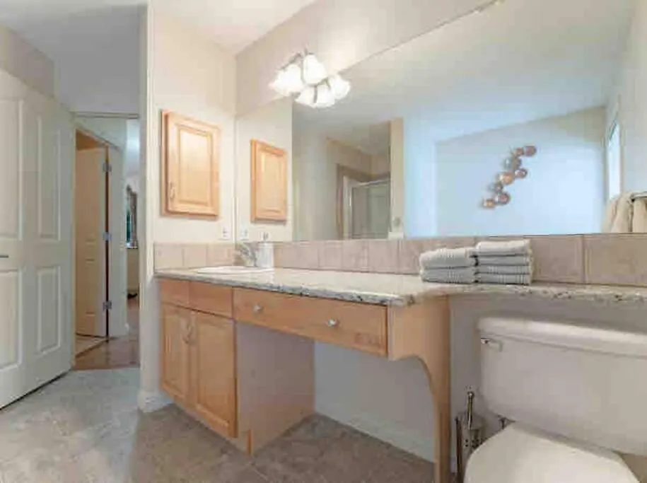 2500 Sq House In Springbank Hill Bl 261818 Villa Calgary
