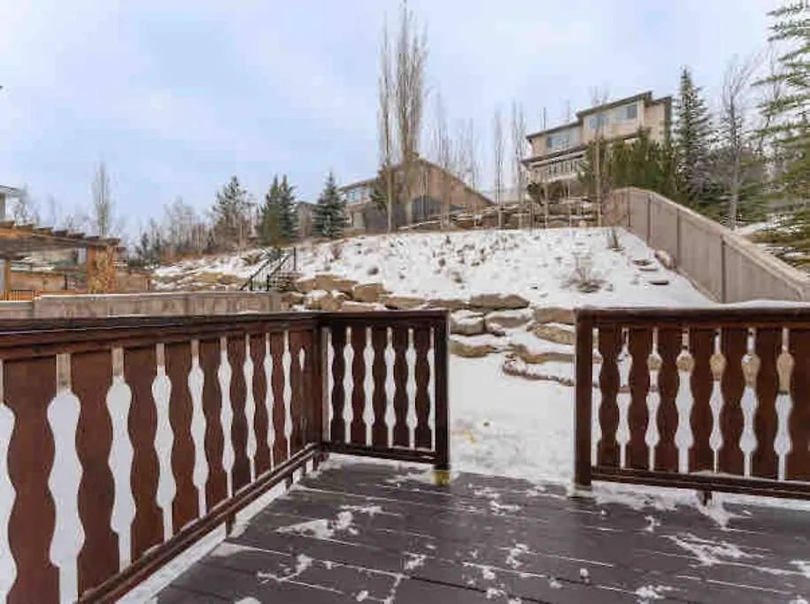 2500 Sq House In Springbank Hill Bl 261818 Villa Calgary 0*,  Canada