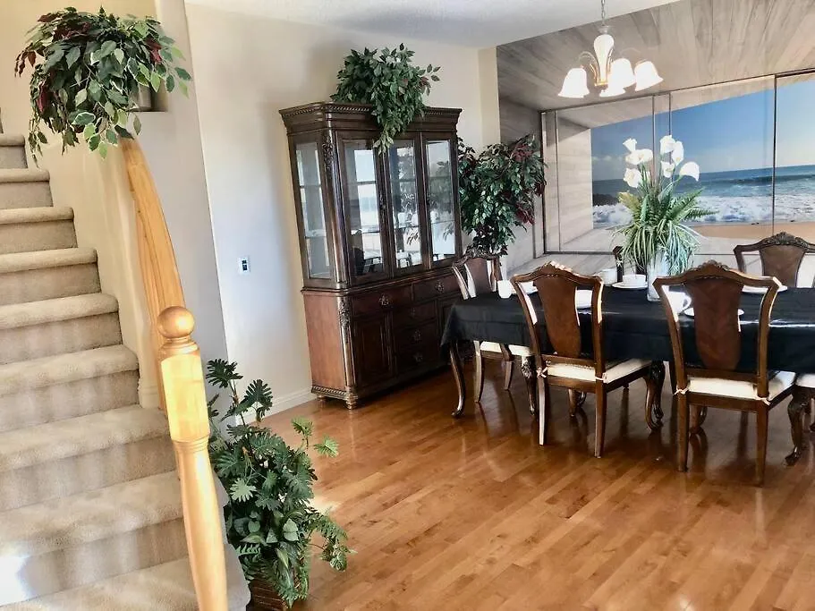 2500 Sq House In Springbank Hill Bl 261818 Villa Calgary
