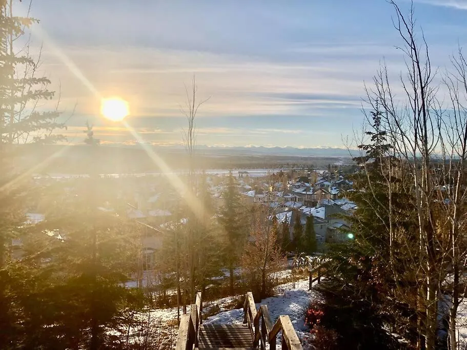 2500 Sq House In Springbank Hill Bl 261818 Villa Calgary