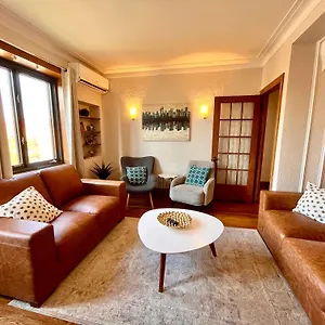 Mtlvacationrentals-the Mtlvr Kisses Apartment Montreal